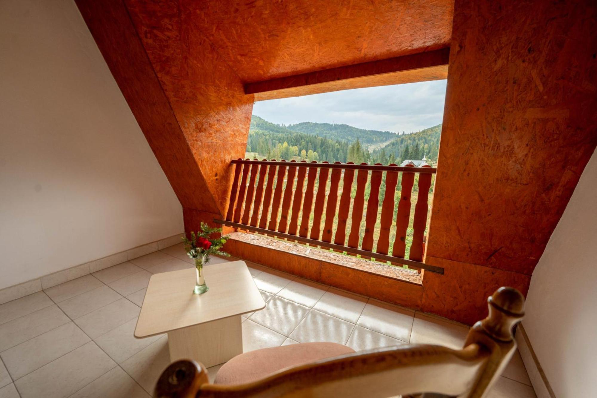 Hotel Iadolina Stana de Vale Eksteriør billede