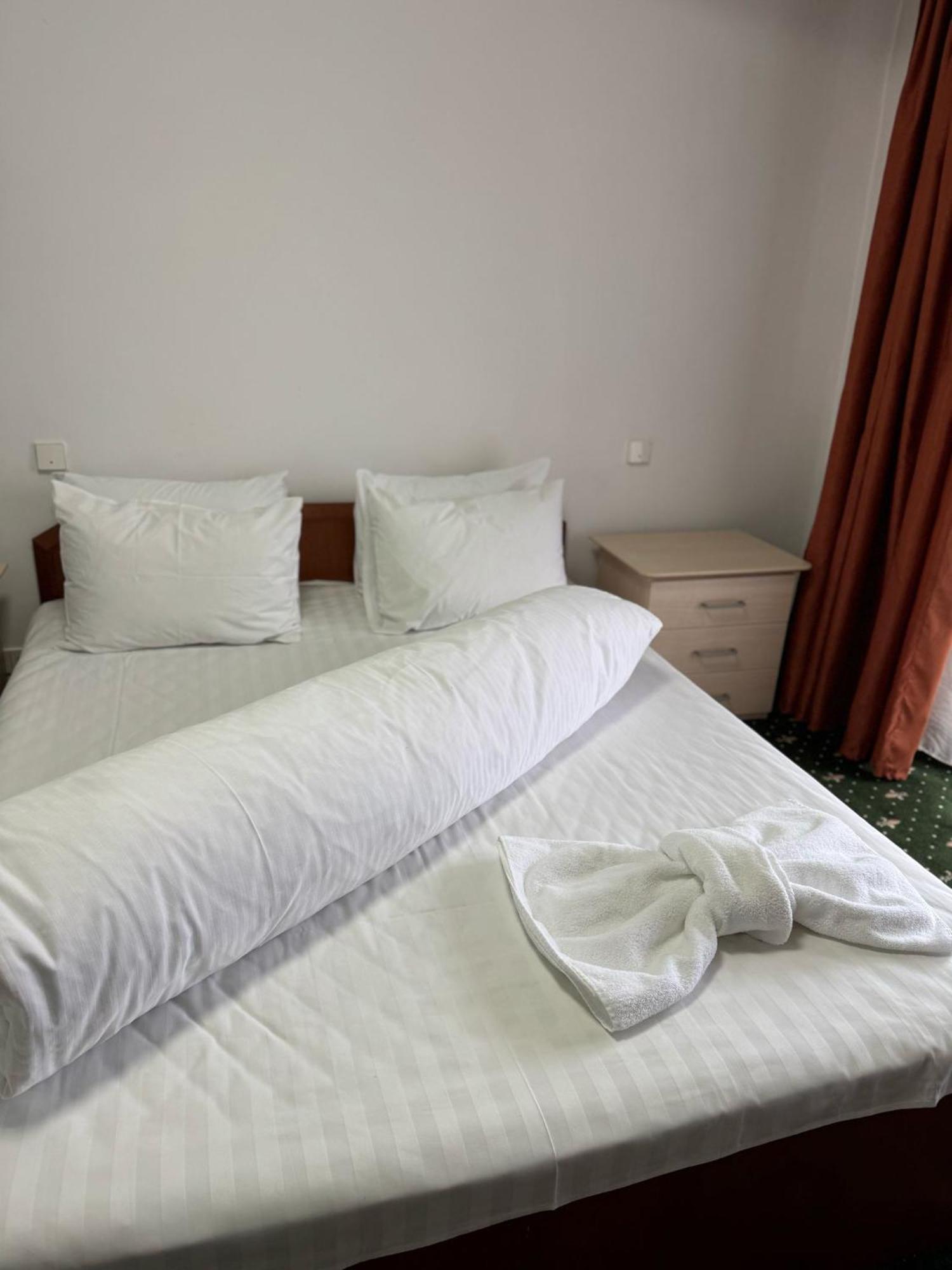 Hotel Iadolina Stana de Vale Eksteriør billede