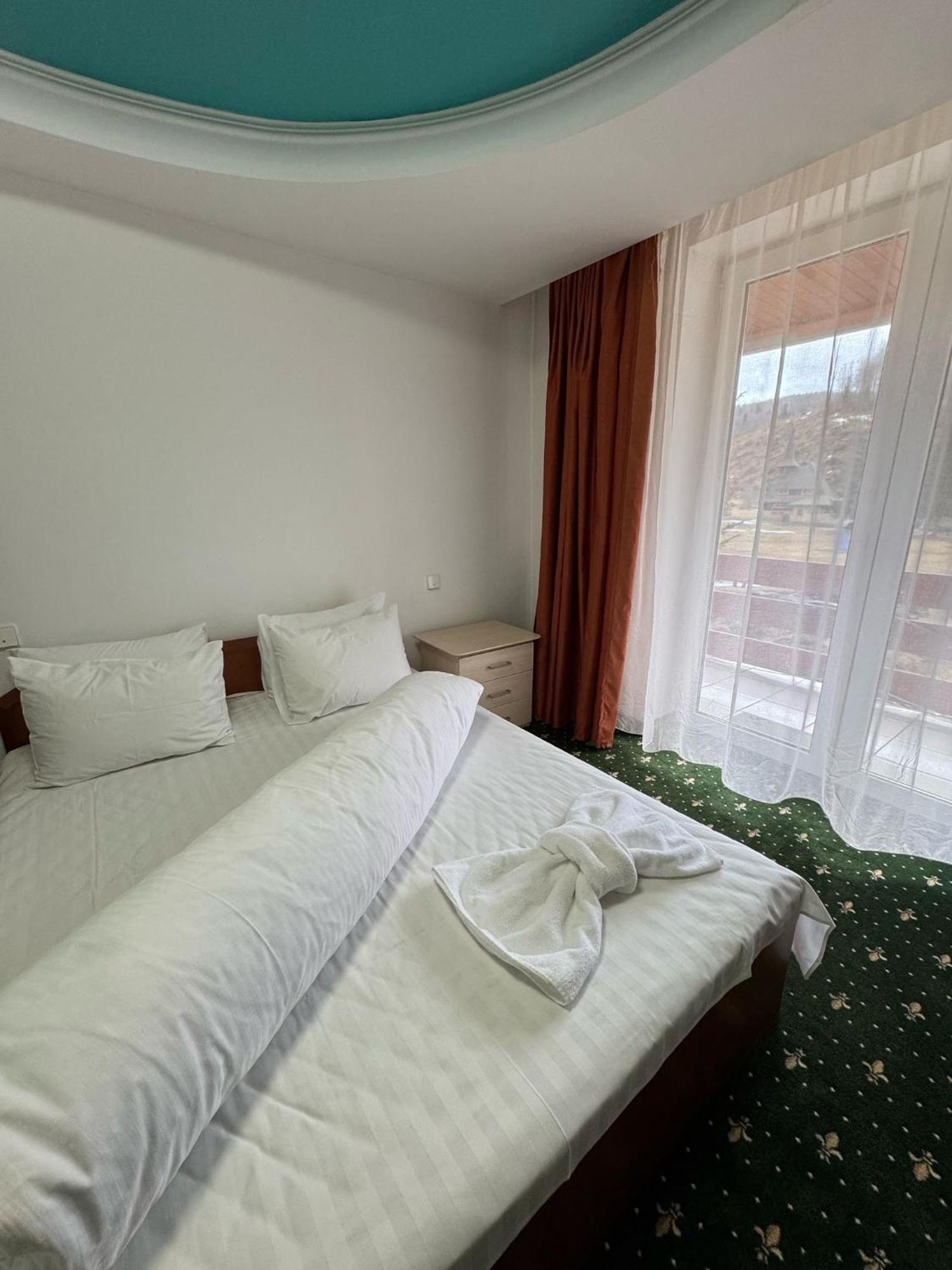 Hotel Iadolina Stana de Vale Eksteriør billede